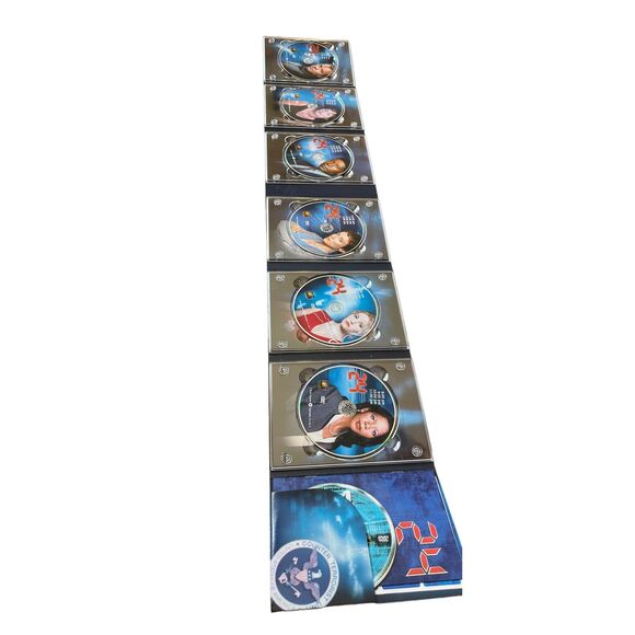 24 Series DVDs - KIEFER Sutherland in 24 Season One DVD Set - Picture 2 of 4